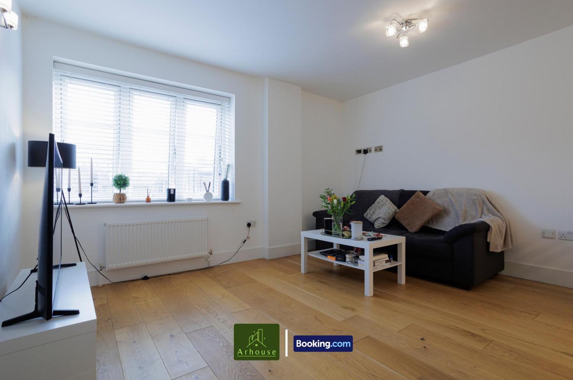 One Bedroom Apartment By Arhouse Apartments Short Lets & Serviced Accommodation Kingston With Free Wifi Kingston upon Thames  Eksteriør billede